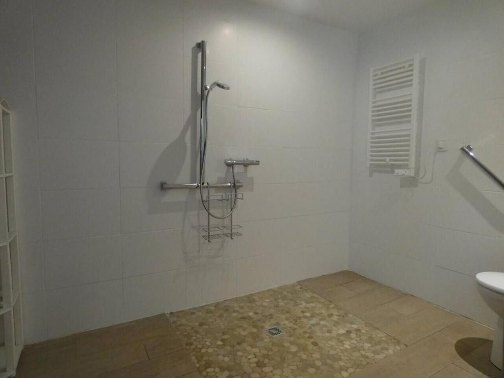 Villa Pierre Blanche Le Calme A 5Mn Du Centre Ville นีมส์ ภายนอก รูปภาพ